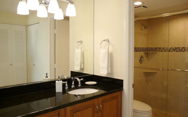 South Seas Tower 4-1711