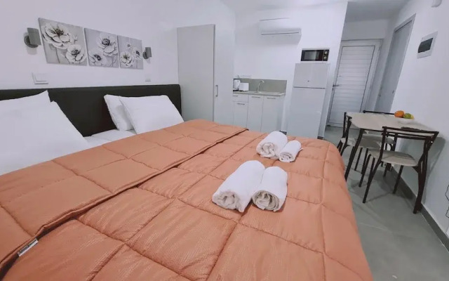100 AN - Napa Living 36