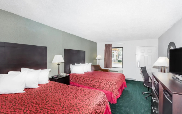 Days Inn Hendersonville