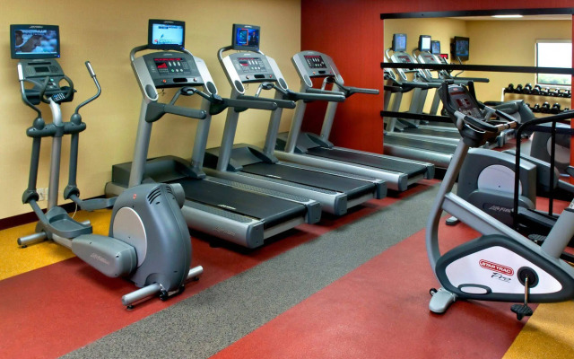 Courtyard by Marriott Lincroft Red Bank