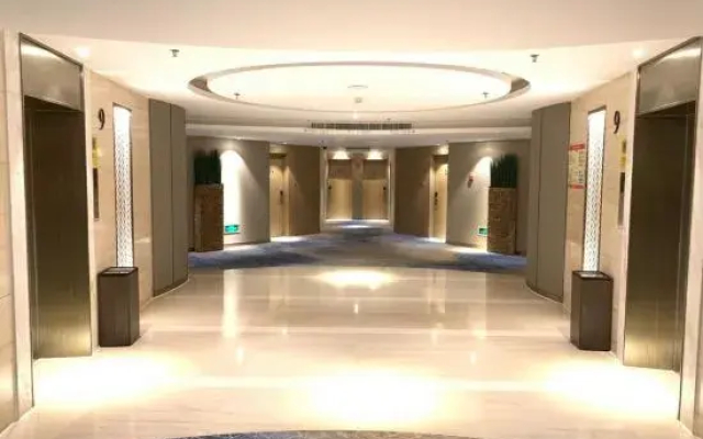 Hotel Brilliant（Shishi International Clothing City Branch）