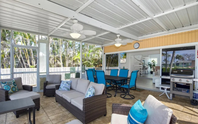 Beach House Paradise