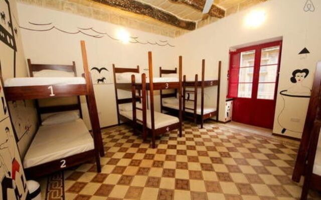 VBL Hostel – Adults only