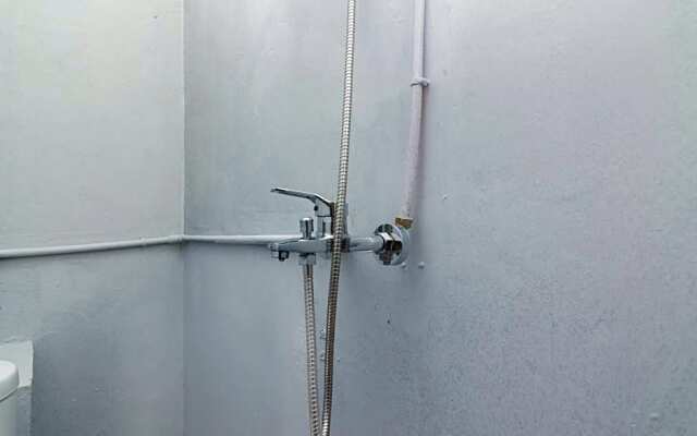 OYO Life 2579 Kost Anggun 2