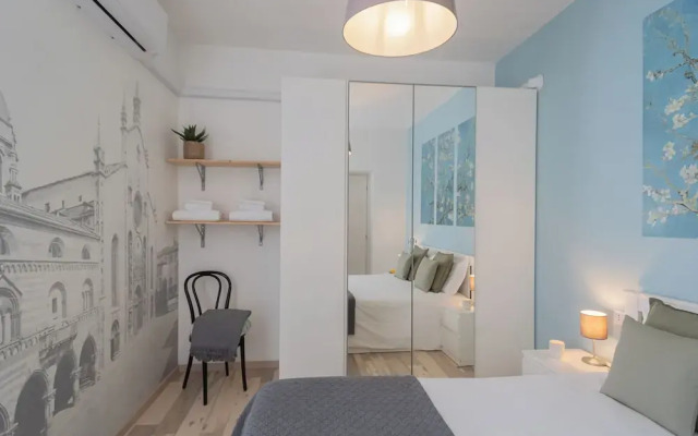 Old Court Hideaway by Rent all Como