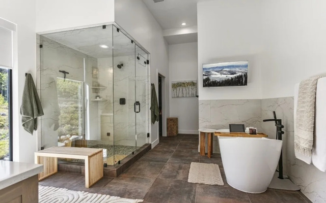 9005 - Mountain Estate #5 6 Bedroom Home