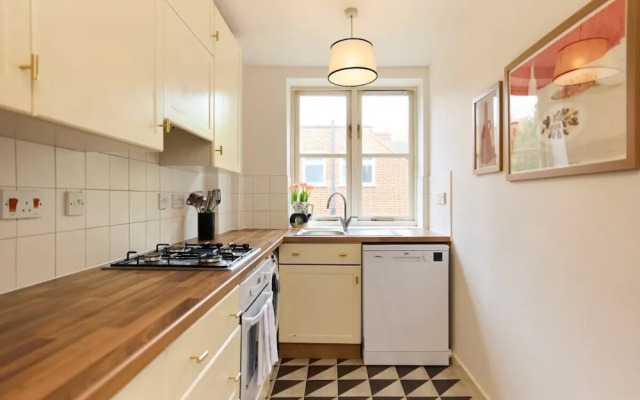 Chiswick Views & Space Elegant 3bdr Duplex With Parking
