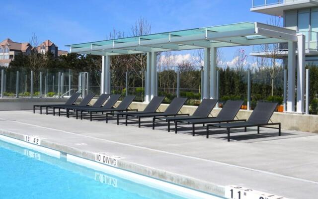 Encore by the Bay - 30 Day Min