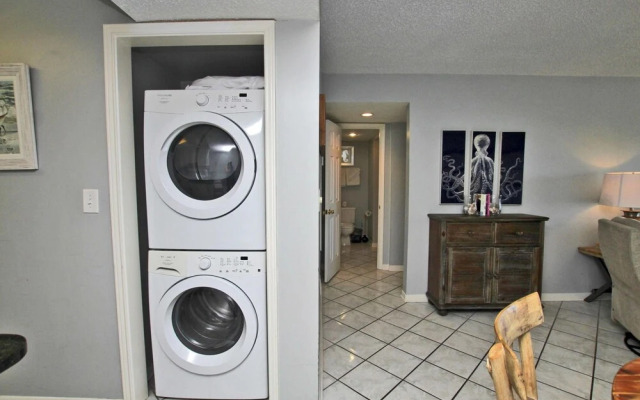 Ocean House by Youngs Suncoast