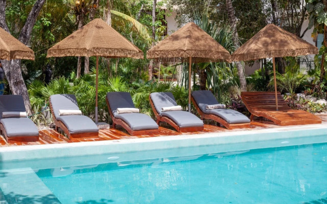 Prana Boutique Hotel