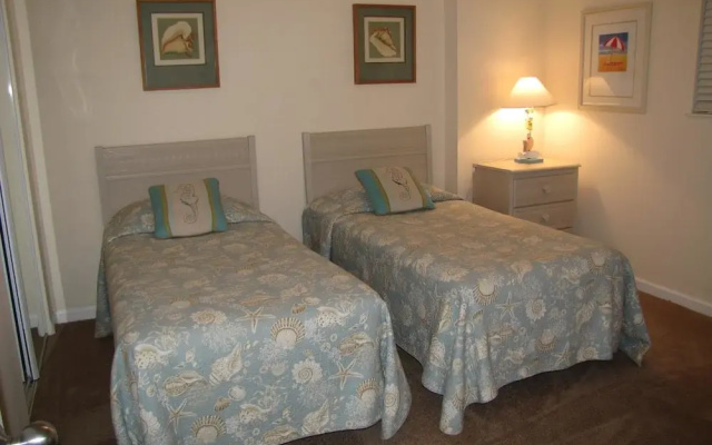 Leeward Key Condos by Crystal Waters