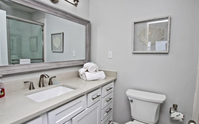 Summerhouse West by Youngs Suncoast