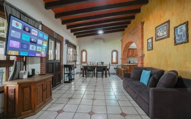 Family house in Oaxtepec Pool & Hot tub