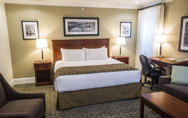 Hume Hotel & Spa
