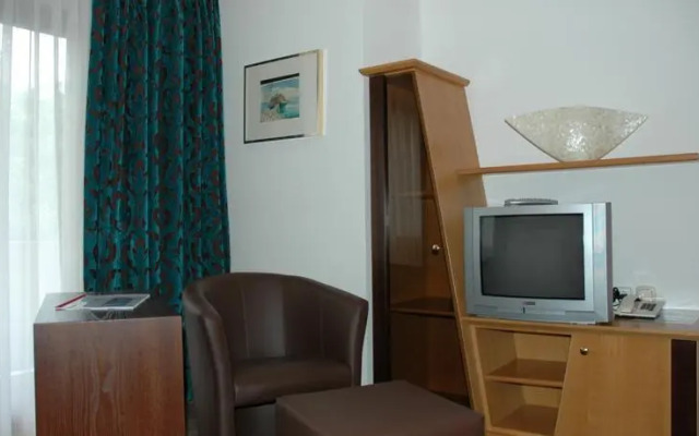 Wohnen by Lizzy Rohrmoser