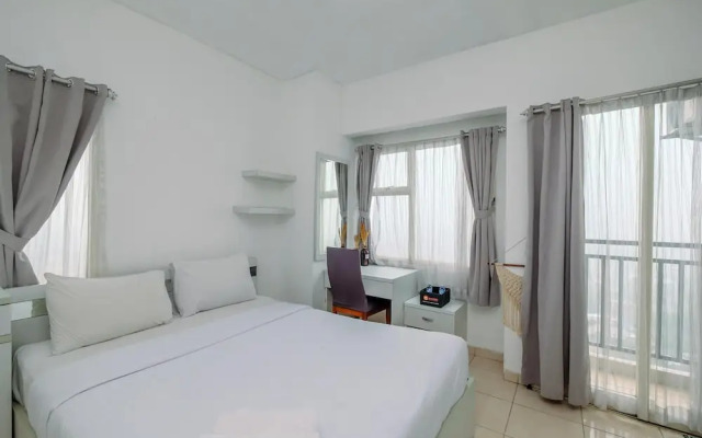 Simple and Cozy Living Studio Apartment at Margonda Residence