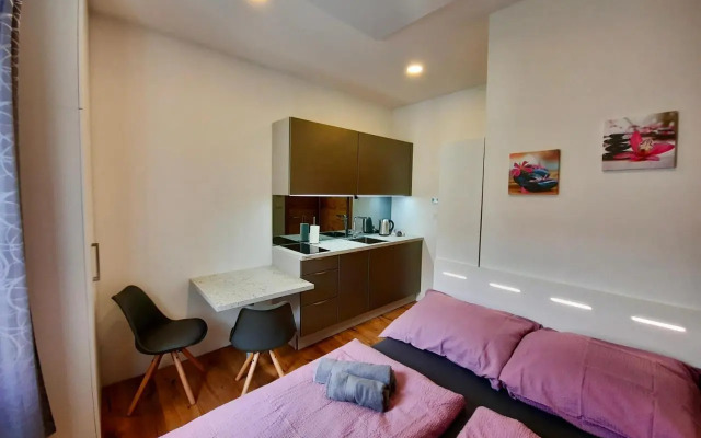 Apartment Silver