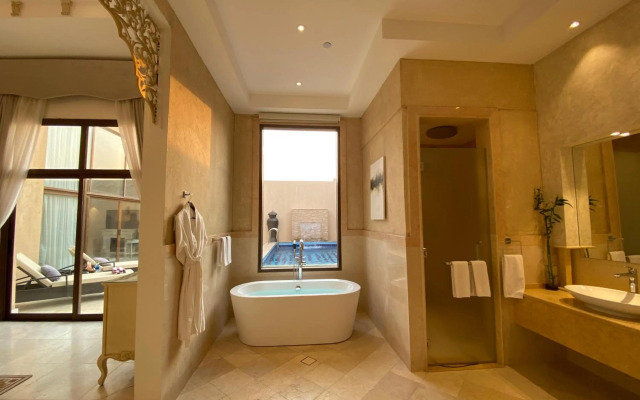 Western Hotel - Madinat Zayed