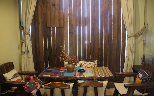 Buyi Hotel Resort Fuxian Lake