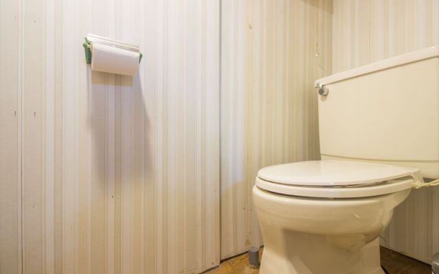 Gojo Paradiso homes restaurant and bar - Hostel