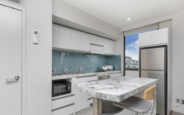 QV Design Ideally Located Apartment - 833