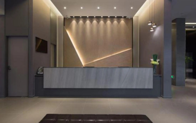 Home Inn Selected (Yancheng Government Julong Lake)