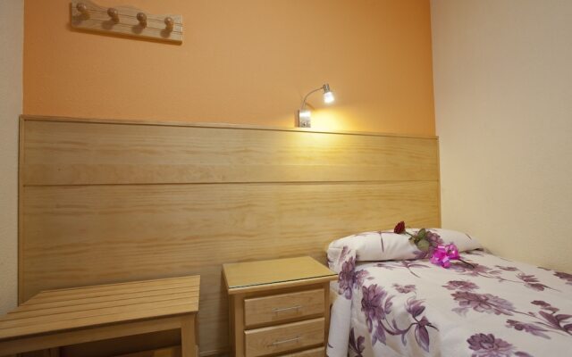 Malaga 101679 3 Bedroom Apartment By Mo Rentals