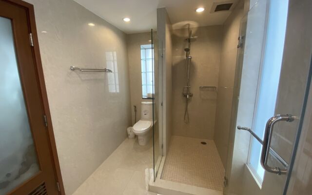 JJ Suites - Your Home on 11