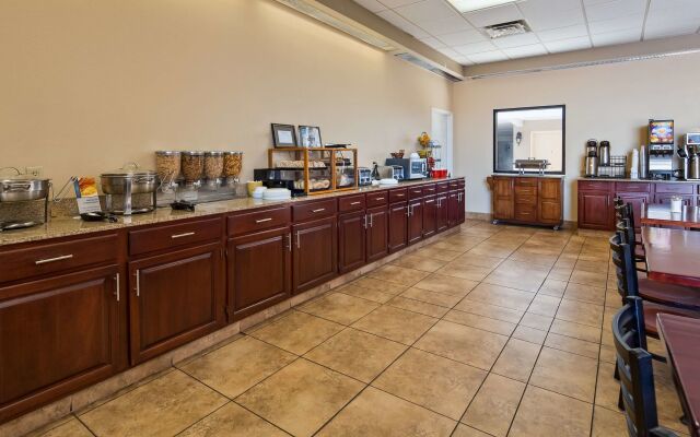 Quality Inn & Suites