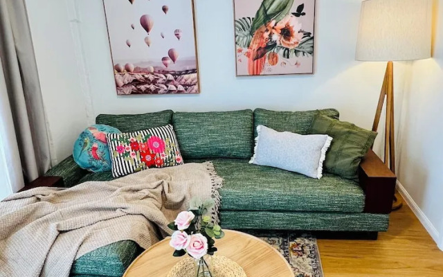 City Unit 6 Walk to Esplanade