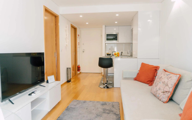 Oporto Yellow Apartments