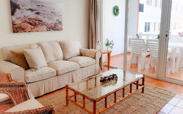 Coast apartment,5 people,wifi,150 metres sea