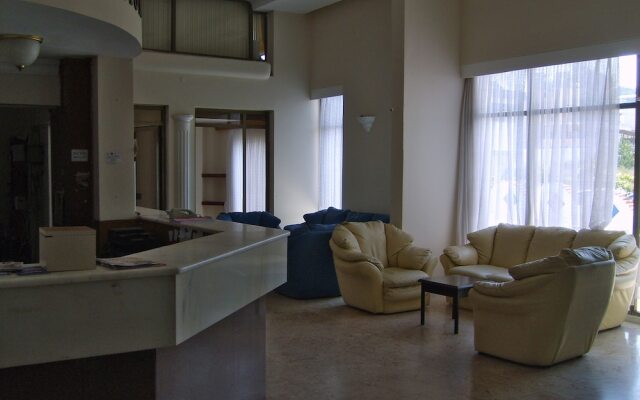 Minay Hotel