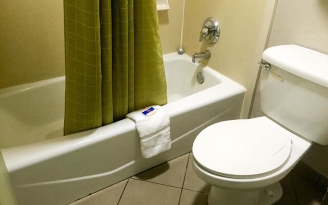 Motel 6 Englewood, FL