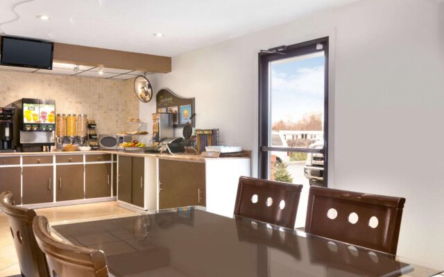 Days Inn Wallaceburg