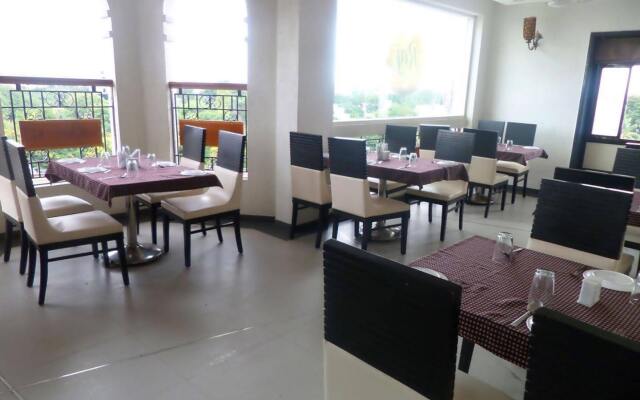 Hotel Raj Palace