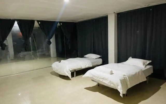 Gorgona Beach Hotel