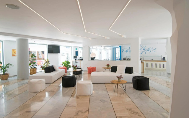 Alia Beach Hotel