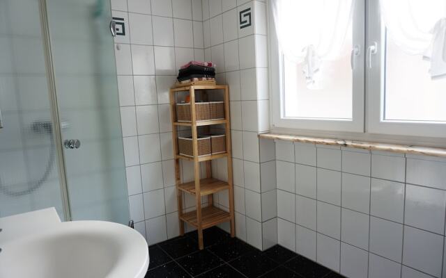 House 756 Mainz: Families, Friends & Business – Sauna, Parking, Near Messe & Airport