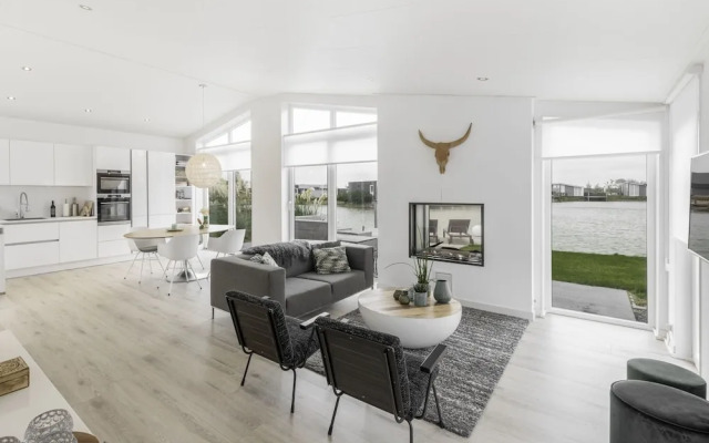 Modern Chalet With Jetty and Terrace