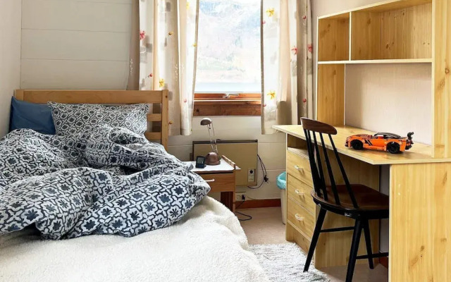 8 Person Holiday Home in Austefjorden