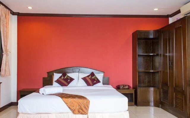 Baan Natacha Beachfront Guesthouse