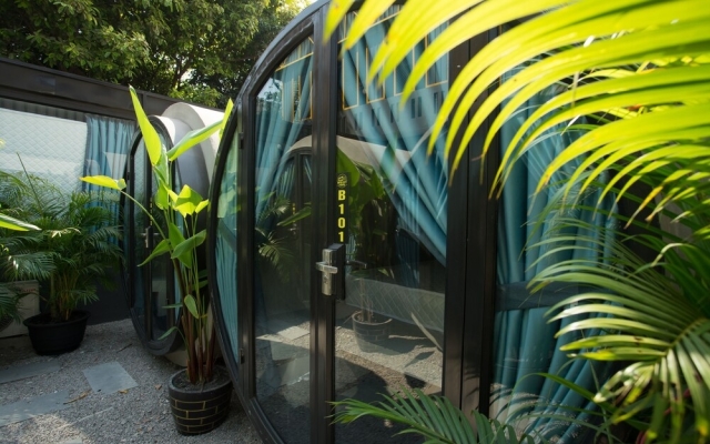 White Rabbit Hostel - Adults Only