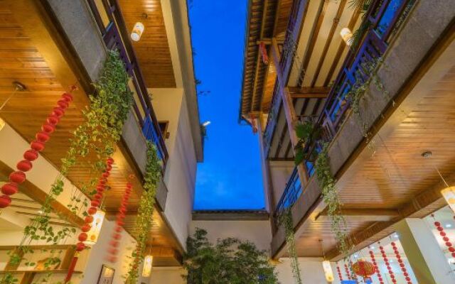 Tengchong Lanju Pavilion Inn