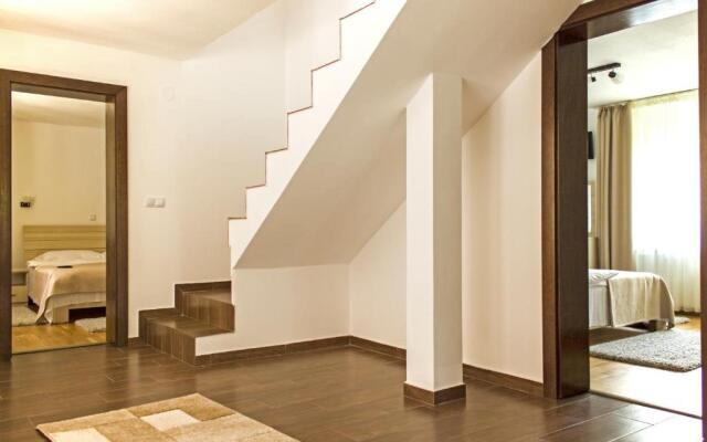 I Love Bran House