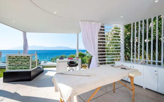 Dimitra Beach Hotel & Suites