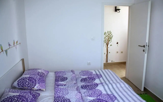 Apartment Vesna Komunela