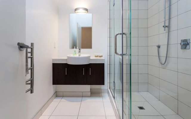 Queenstown's Best Downtown Location - Great Views