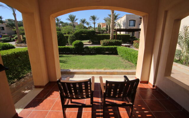 Tamra Beach Resort