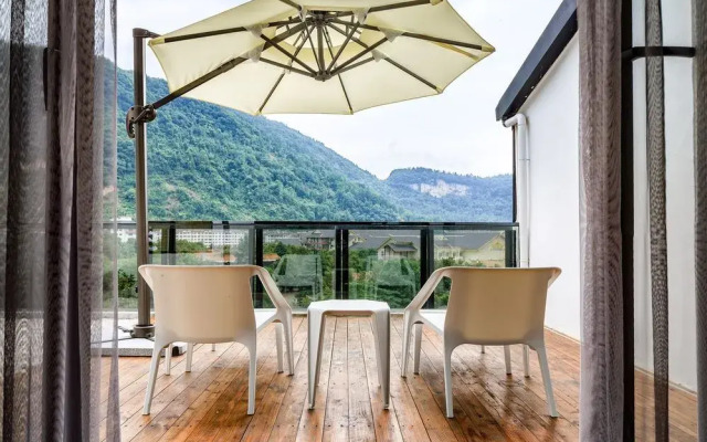 Zhangjiajie SIXX Hotel